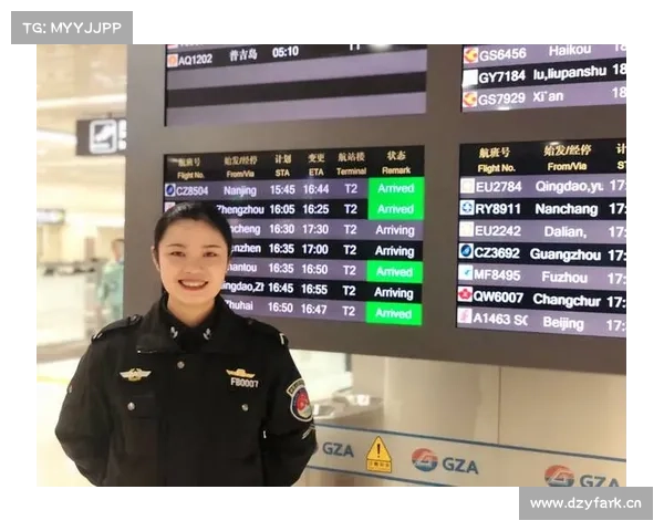卡里乌斯妻子讲述安检时遭骚扰经历:女安保捏我的胸,还挠我腋下 卡里乌斯妻子讲述安检时遭骚扰经历:女安保捏我的胸,还挠我腋下